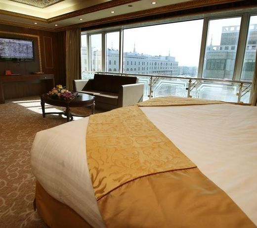 MADEN Hotel