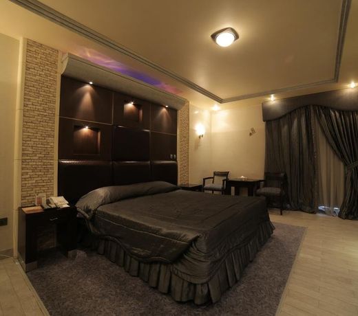 WHITE PALACE HOTEL
