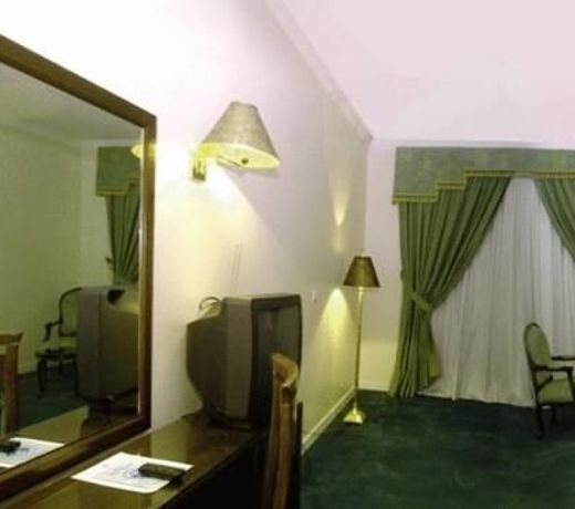 Al Diafah Hotel Suites