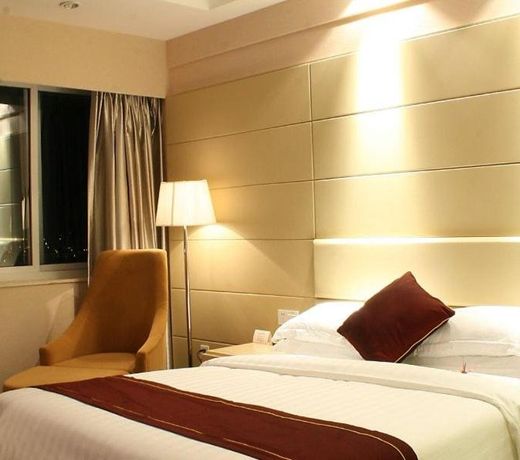 Golden Hotel