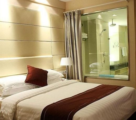 Golden Hotel