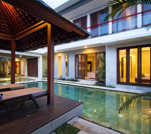 Apple Villas & Apartments