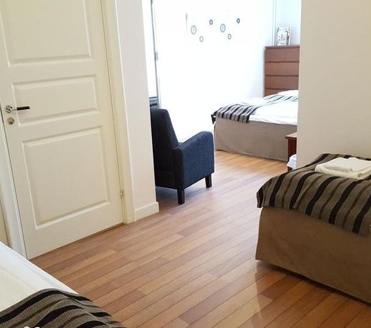 Guesthouse Eleven Hotel