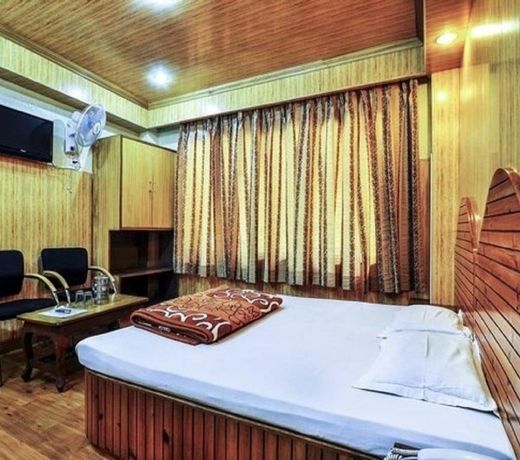 Hotel Chaman Palace