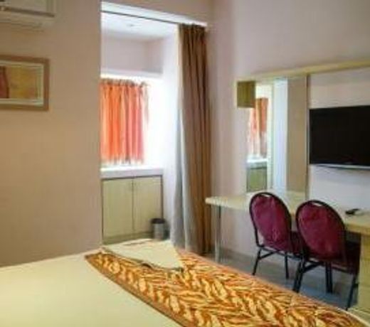 Halcyon Suites