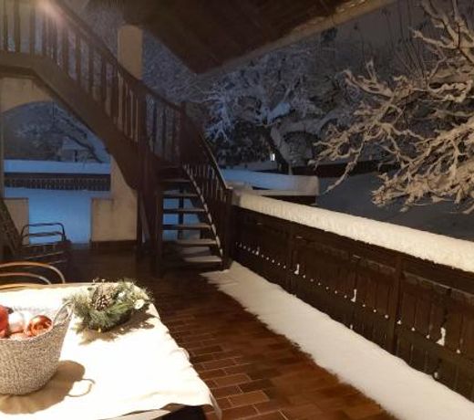 Apartments & Rooms Florjana