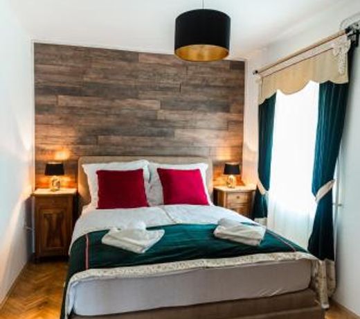 Apartments & Rooms Florjana