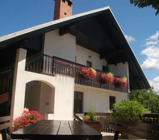 Apartments & Rooms Florjana