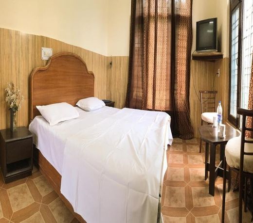 Golden Sunrise Hotel