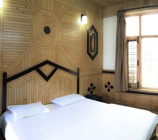 Golden Sunrise Hotel
