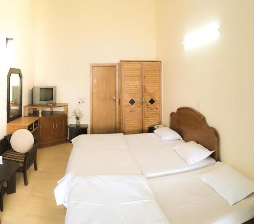 Golden Sunrise Hotel