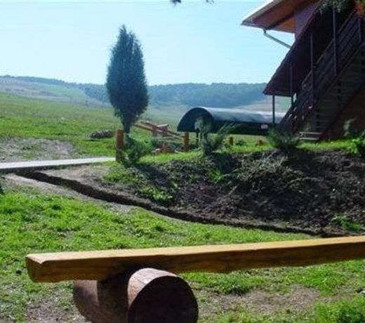 PENZION POD HRESNOU