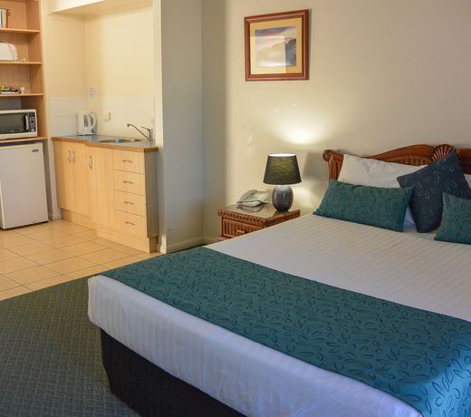 Rose Bay Resort