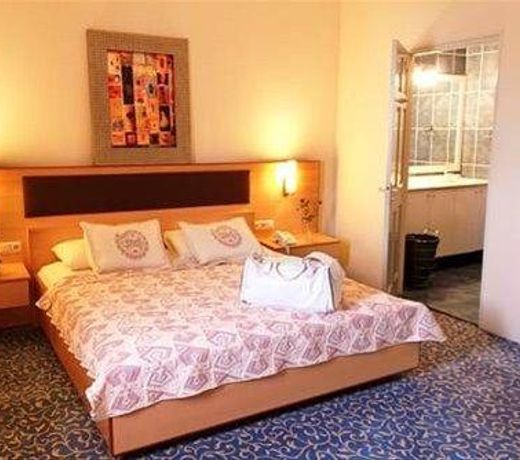 Tropicana Hotel