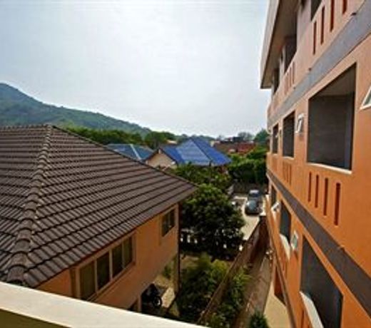 Baan Kamala Backpacker