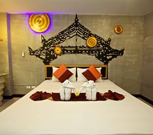 Baan Kamala Backpacker