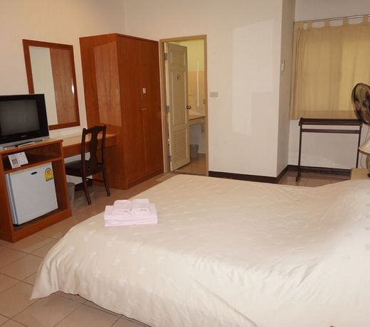 Tonwa Resort Hotel