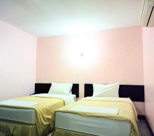 Ban Bua Resort & Hotel