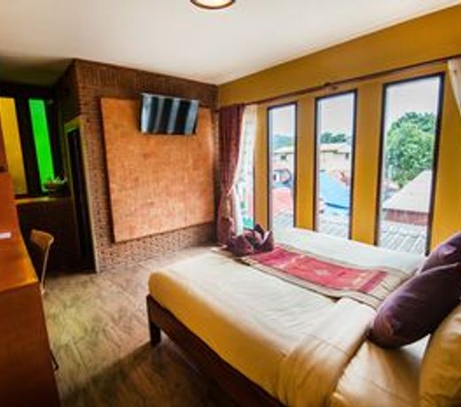 Pongphen Guesthouse - SHA Plus Certified