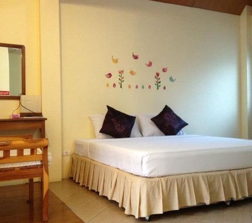 Baan Thai Damnoen Canal House