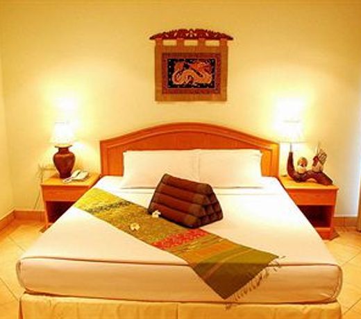 Seven Oaks Inn