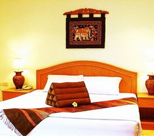 Seven Oaks Inn