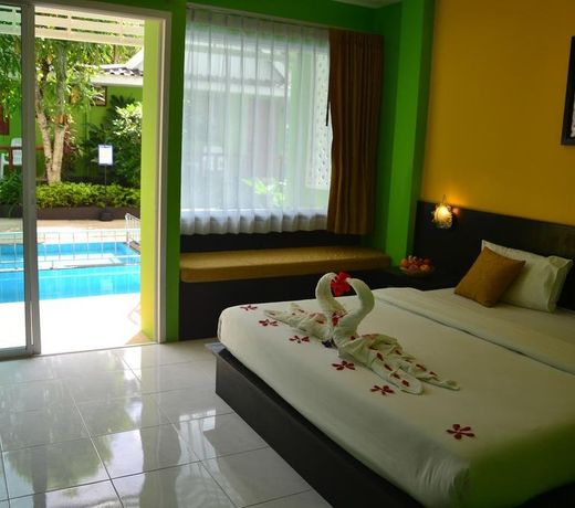 Khaolak C-nior Bungalows
