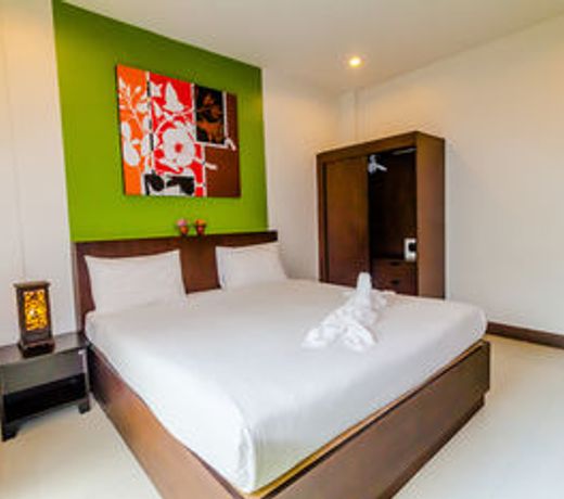 Baan Yuyen Karon Guesthouse