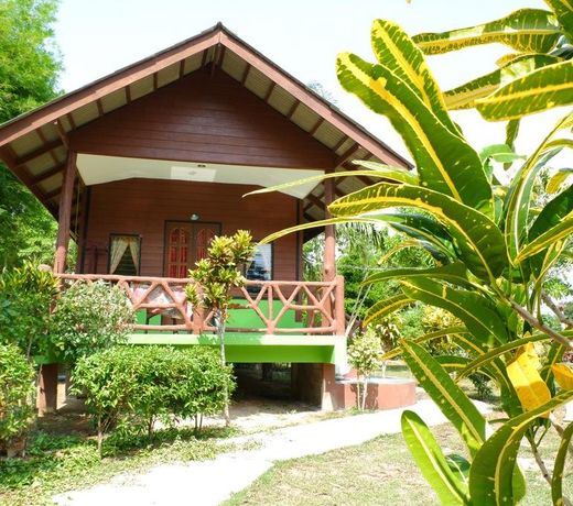 Ao Nang Baan Suan Resort