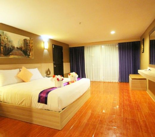 LA VENICE ON THE BEACH HOTEL