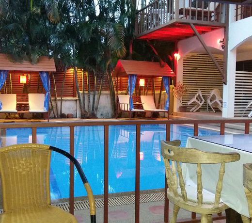 Chaulty Towers Guest House