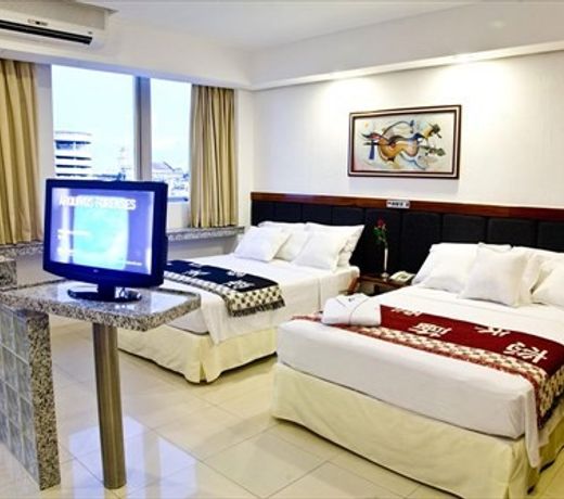 LORD MANAUS HOTEL