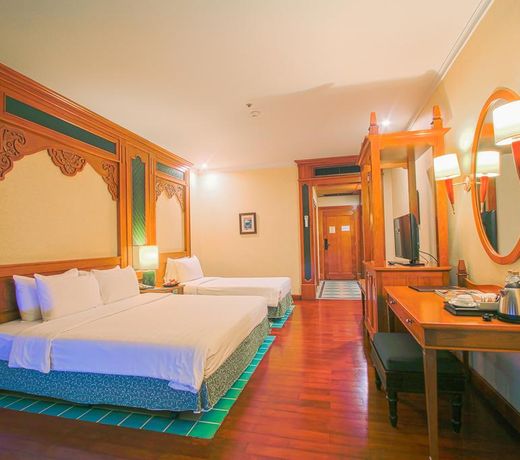 Long Beach Garden Hotel & Pavilions