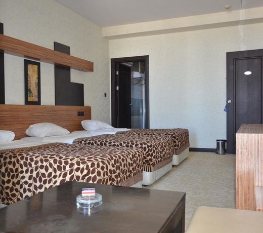 Akgol Hotel
