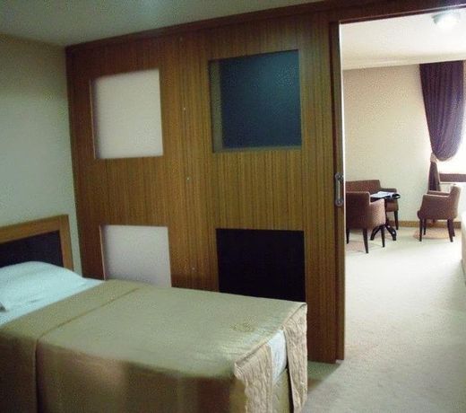 HOTEL RABIS