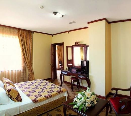 Elruha Hotel