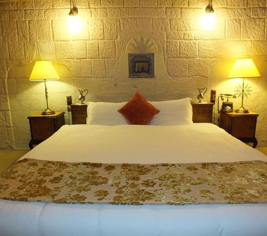 Hu of Cappadocia - Special Class