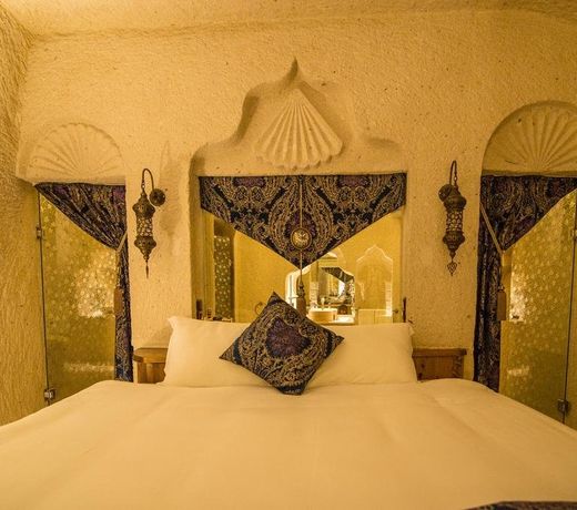 Hu of Cappadocia - Special Class