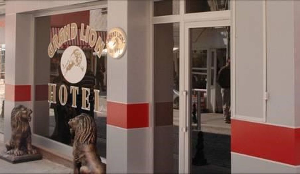 Grand Lion Hotel