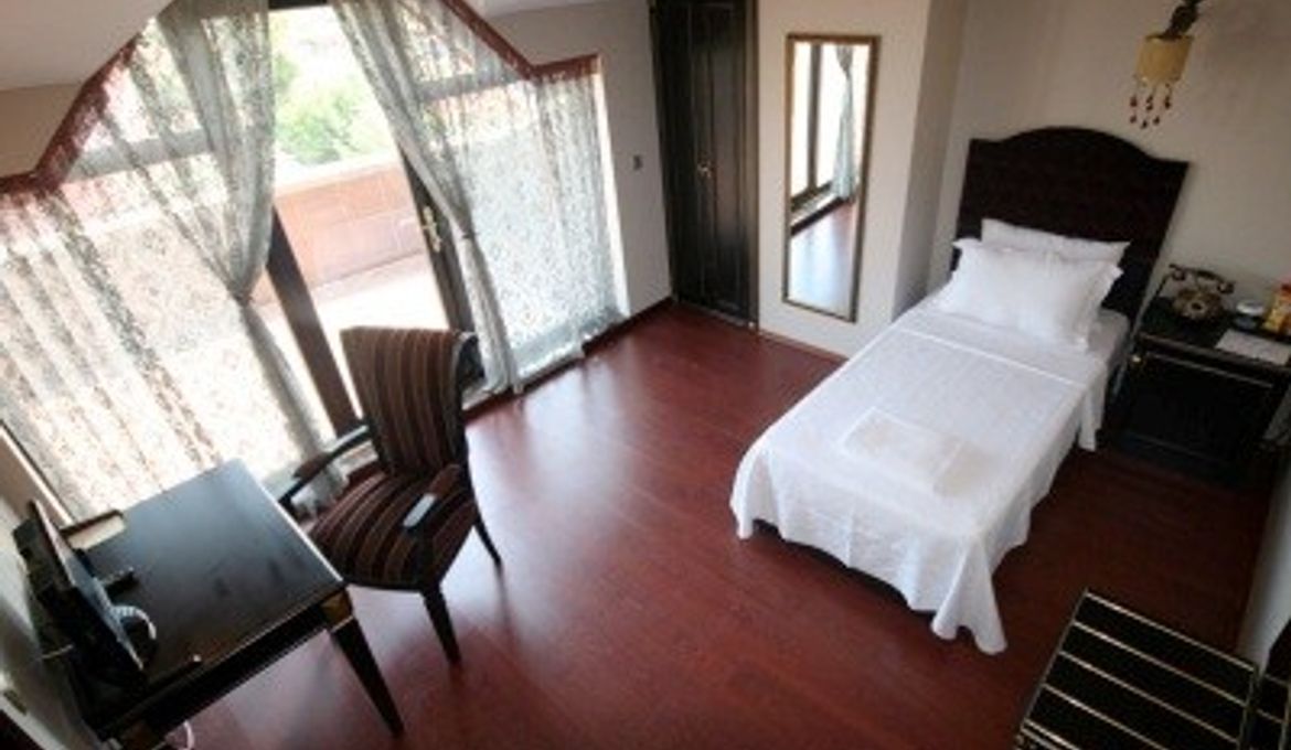 Chatto Residence