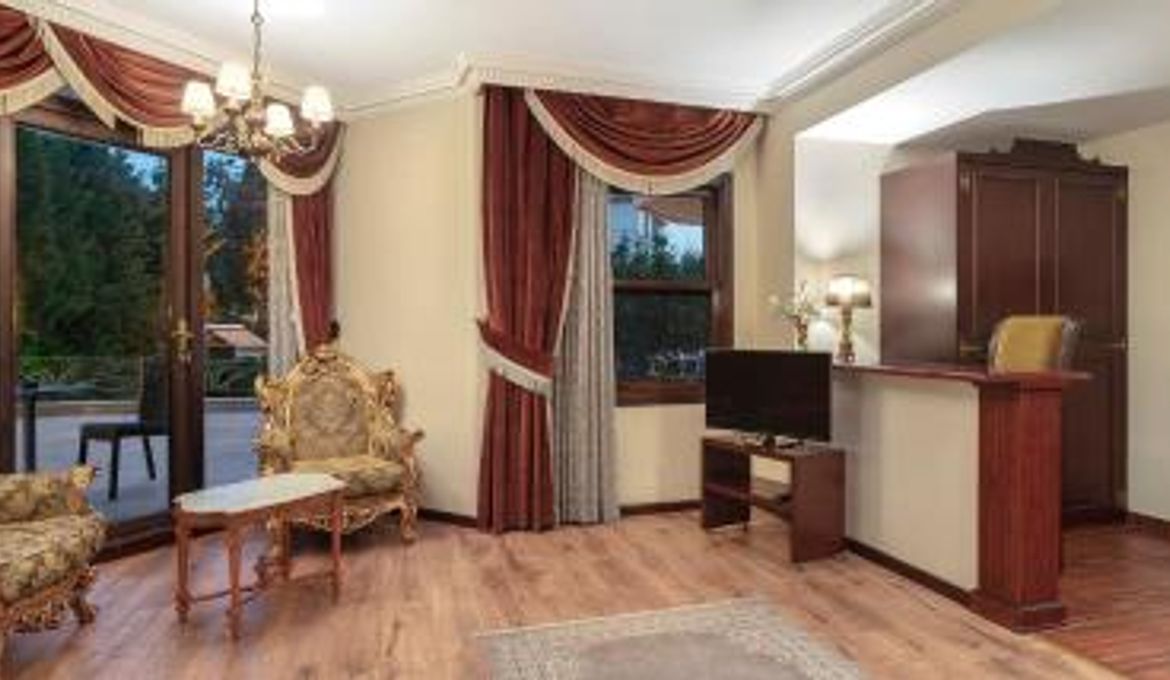 Chatto Residence