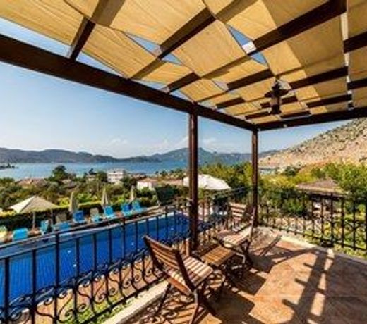 Badem Tatil Evi