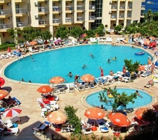Caprice Beach Hotel