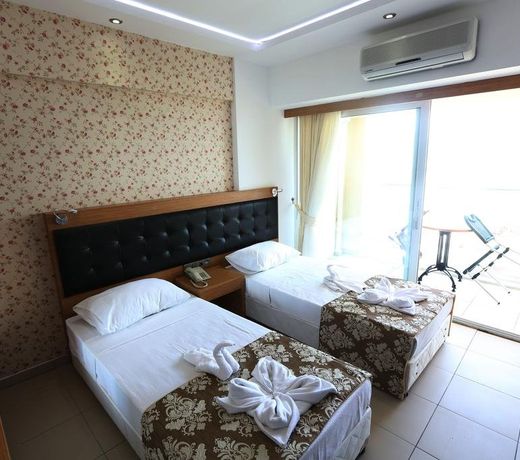 Aurasia Sea Side Hotel