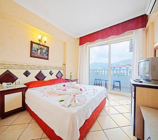 Selen Hotel