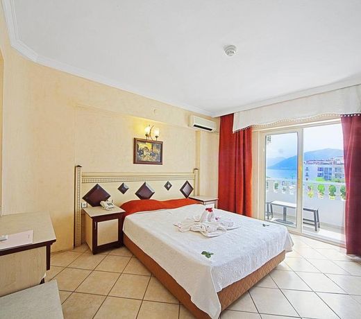Selen Hotel