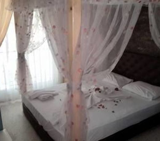 Selay Hotel