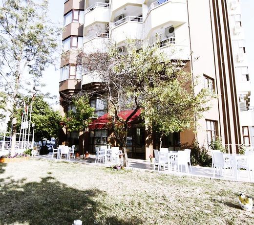 GRAND HOTEL KURDOGLU