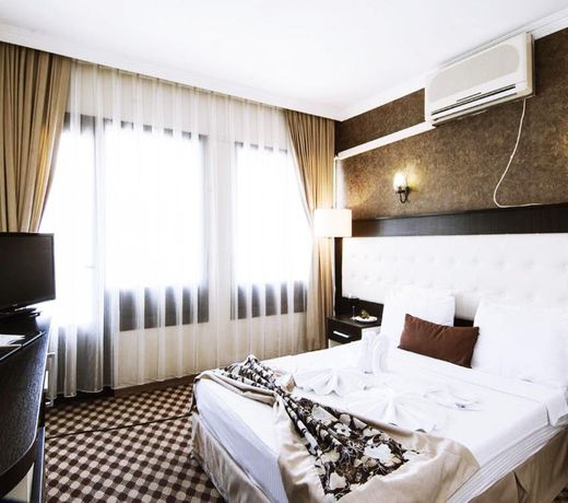 GRAND HOTEL KURDOGLU