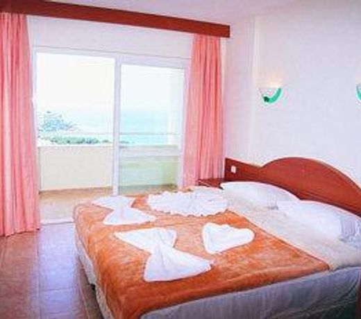 Tuntas Family Suites Kusadasi